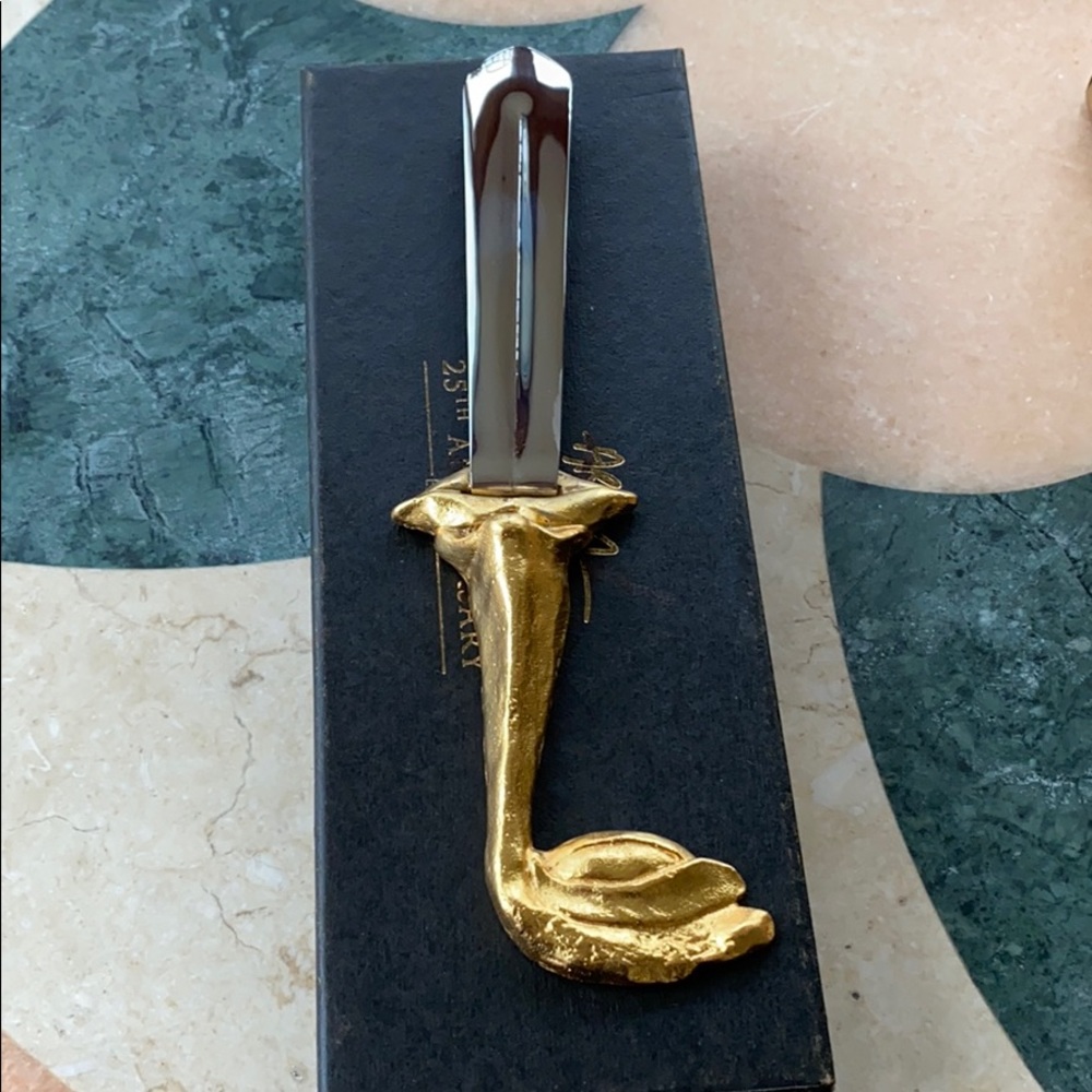 Cheese knife